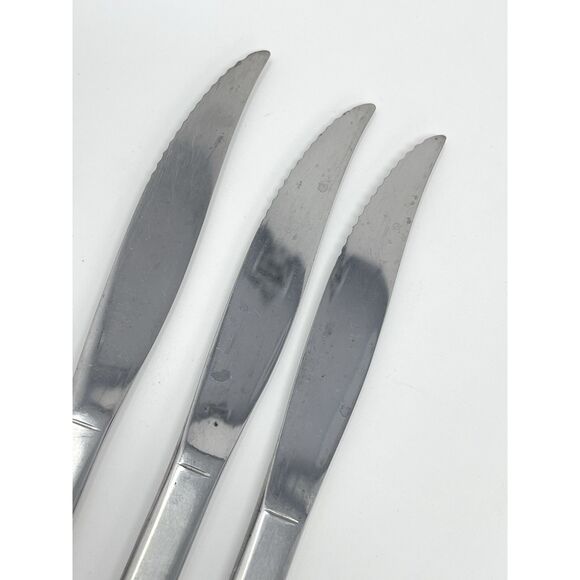 Oneida Community Patrick Henry Solid Handle Serrated Steak Knives 8.5” Set Of 3 - Picture 6 of 6